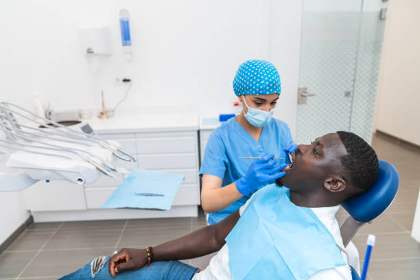 Best Emergency Dental Extractions in Great Neck Estates, NY